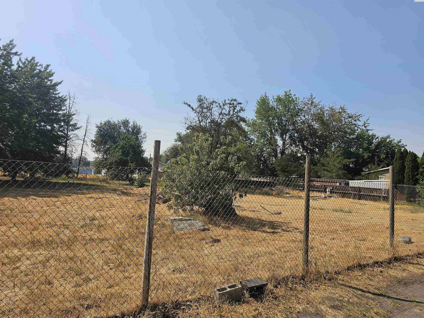 0.23 Acres of Residential Land for Sale in Kennewick, Washington