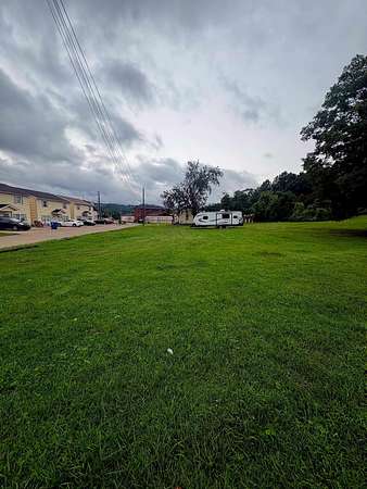 1 Acre of Mixed-Use Land for Sale in Huntington, West Virginia