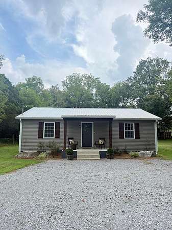 1.6 Acres of Land with Home for Sale in Murfreesboro, Tennessee