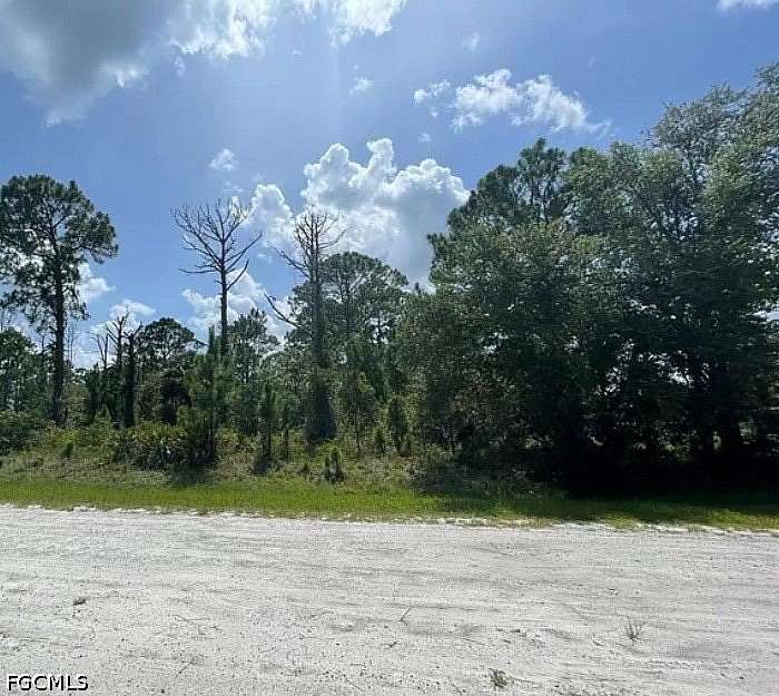 1 Acre of Residential Land for Sale in Clewiston, Florida