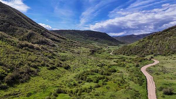 490 Acres of Land for Sale in Milner, Colorado