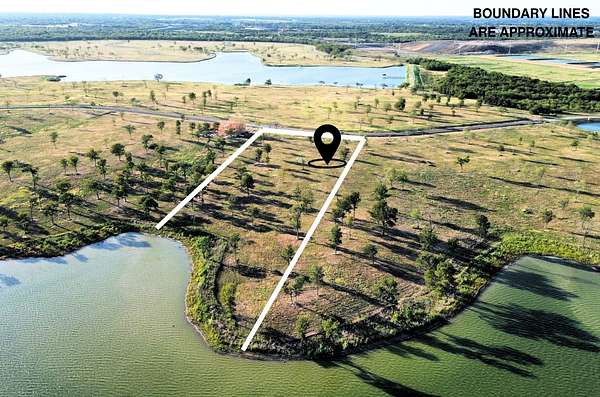 3.35 Acres of Residential Land for Sale in Corsicana, Texas