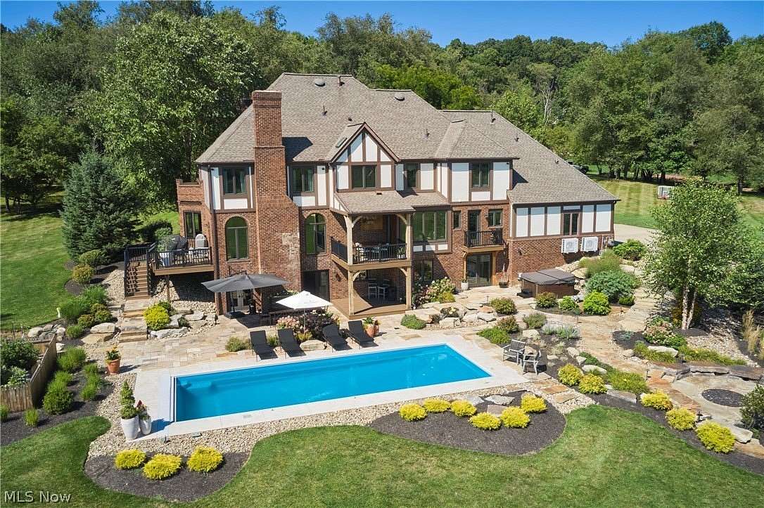 6.29 Acres of Land with Home for Sale in Akron, Ohio