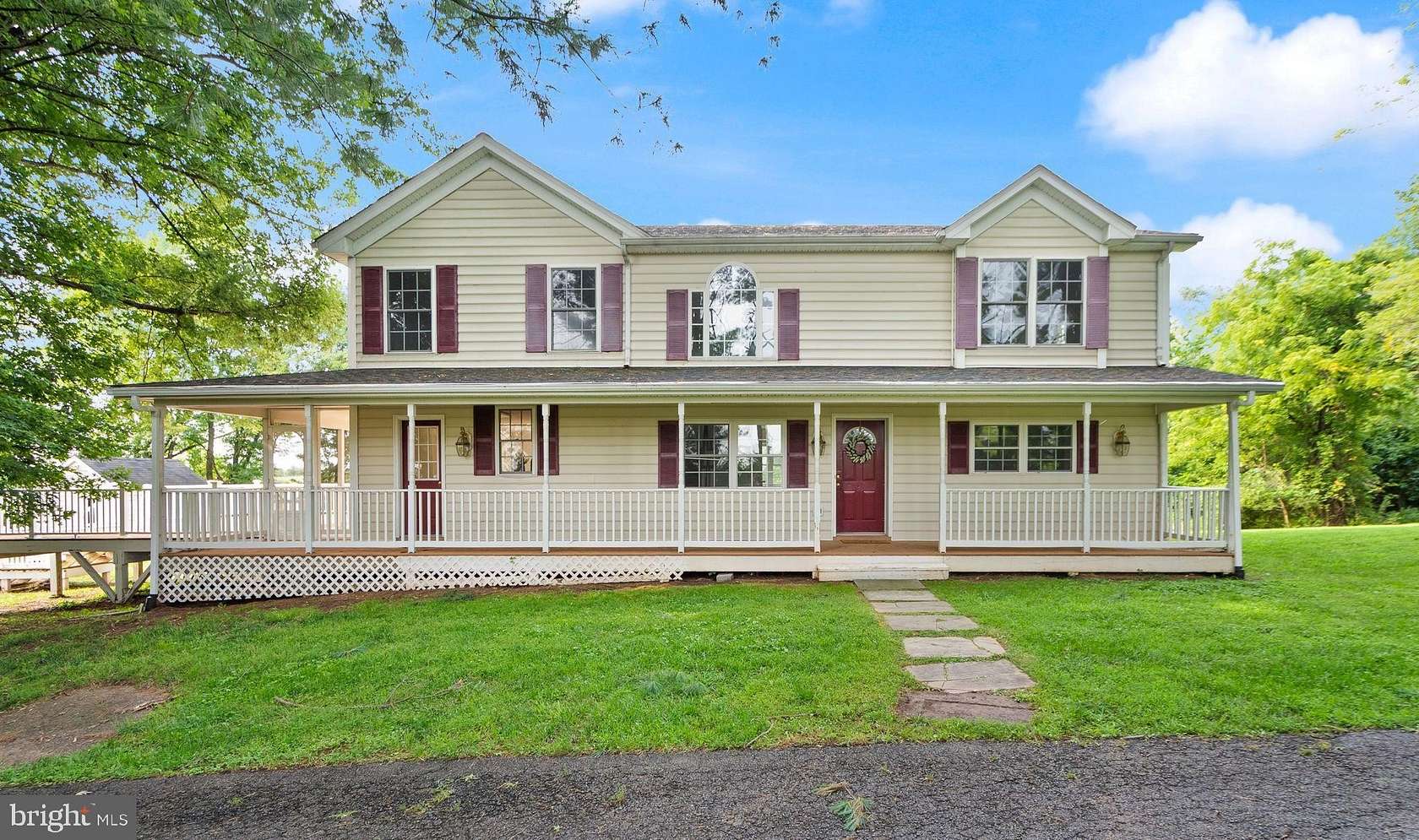 20 Acres of Land with Home for Sale in Leesburg, Virginia