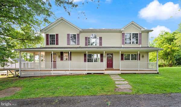 20 Acres of Land with Home for Sale in Leesburg, Virginia