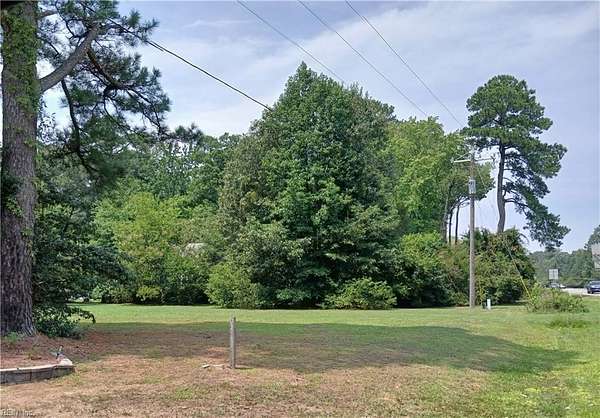 2.28 Acres of Improved Commercial Land for Sale in Yorktown, Virginia