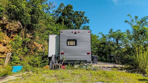 4.49 Acres of Improved Residential Land for Sale in Dandridge, Tennessee
