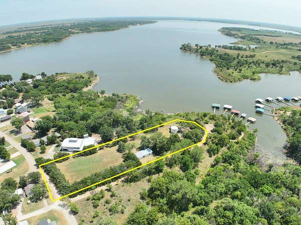 2 Acres of Land with Home for Sale in Geneseo, Kansas