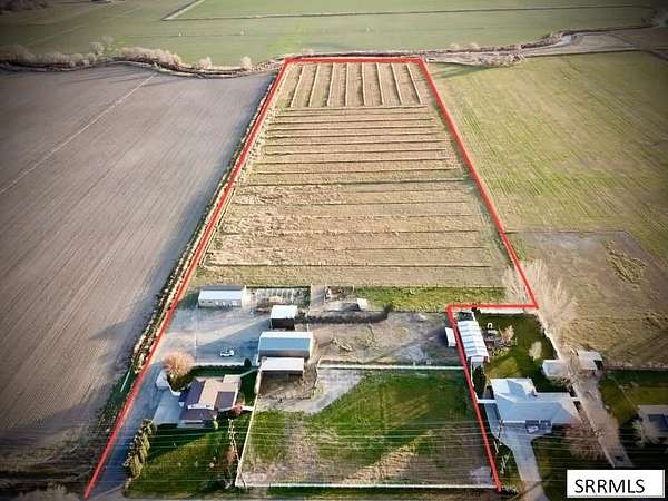 18.6 Acres of Land with Home for Sale in Blackfoot, Idaho