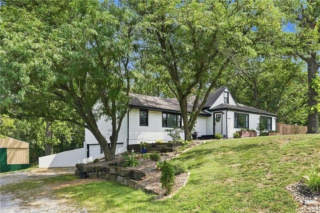 14.9 Acres of Recreational Land with Home for Sale in Platte City, Missouri