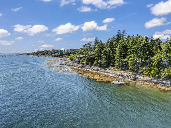 6 Acres of Land with Home for Sale in Harpswell Town, Maine