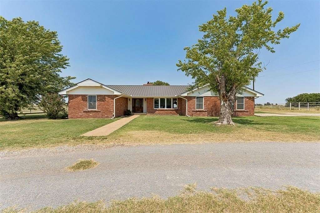 9.69 Acres of Land with Home for Sale in Watonga, Oklahoma