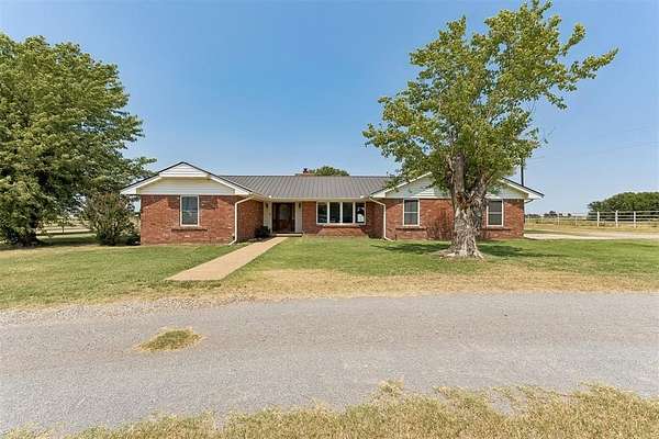 9.69 Acres of Land with Home for Sale in Watonga, Oklahoma