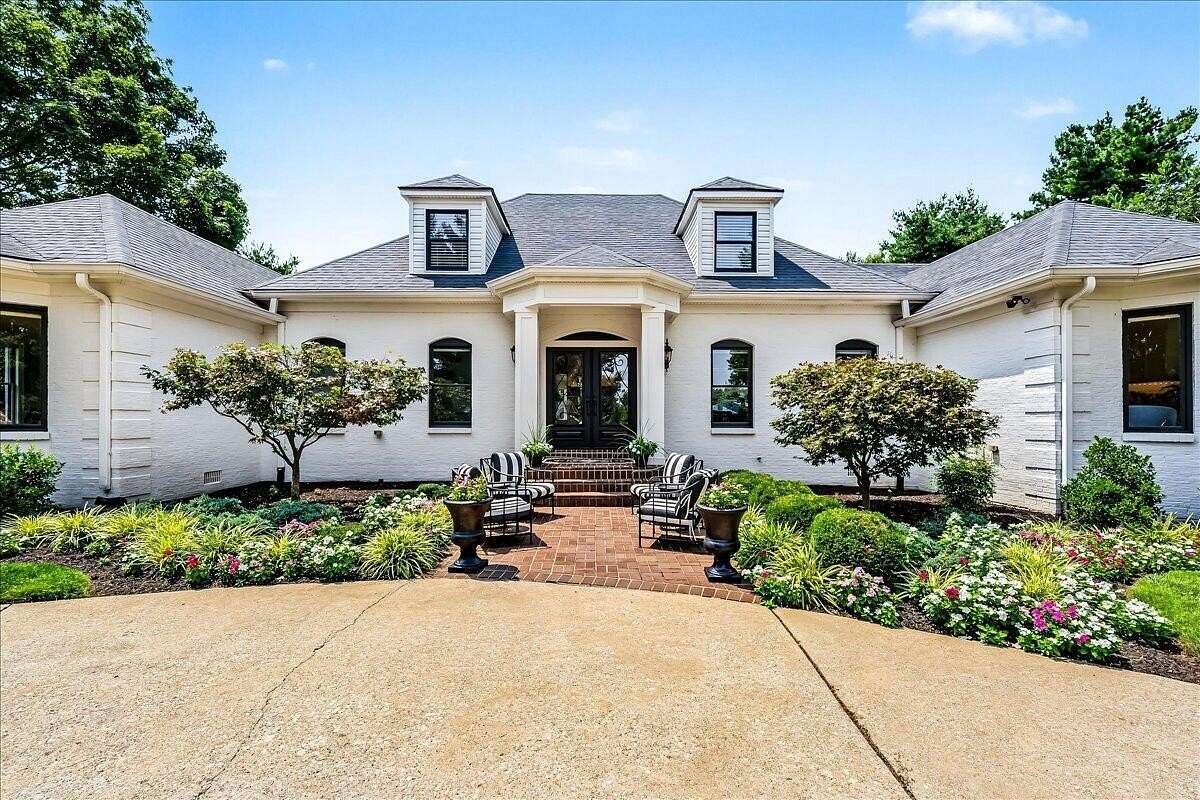 1.87 Acres of Land with Home for Sale in Nicholasville, Kentucky