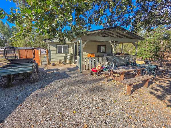 3.6 Acres of Land with Home for Sale in Grants Pass, Oregon