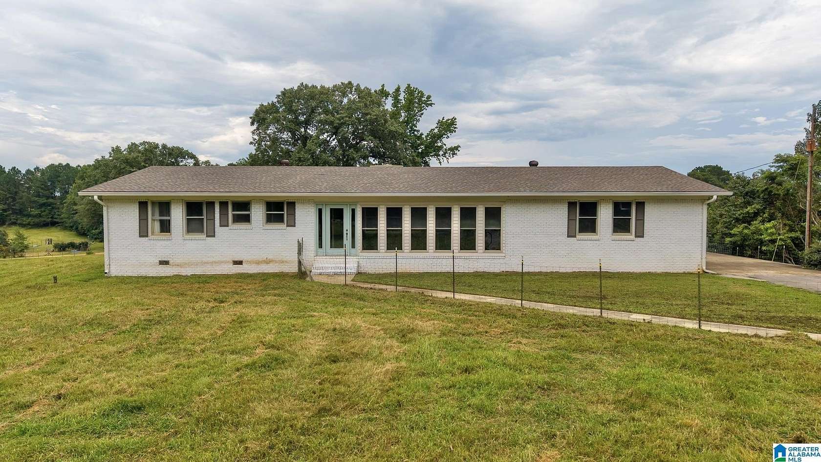 15 Acres of Land with Home for Sale in Pell City, Alabama
