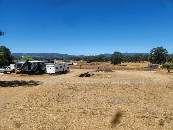 1 Acre of Land for Sale in Willits, California