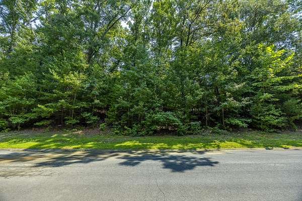 0.92 Acres of Residential Land for Sale in Dandridge, Tennessee