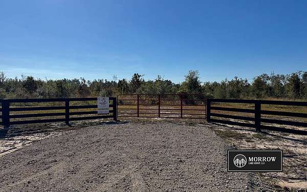 4 Acres of Residential Land for Sale in Vinton, Louisiana