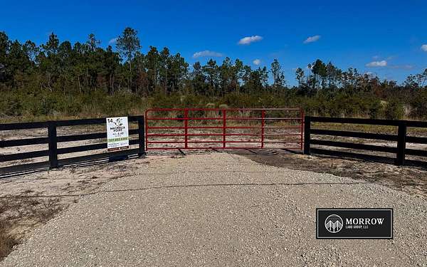 4.4 Acres of Residential Land for Sale in Vinton, Louisiana