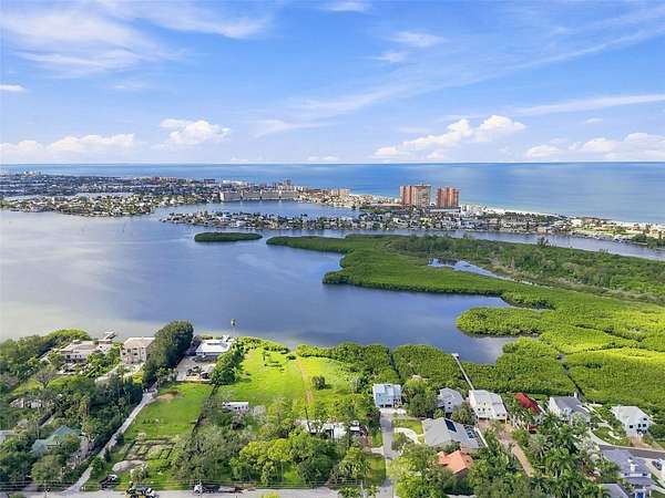 2 Acres of Residential Land for Sale in Seminole, Florida