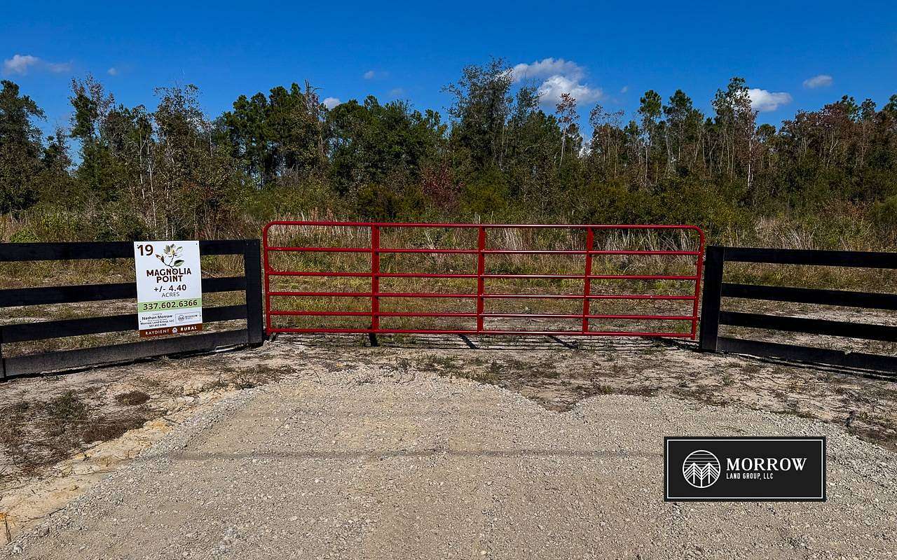 4.4 Acres of Residential Land for Sale in Vinton, Louisiana