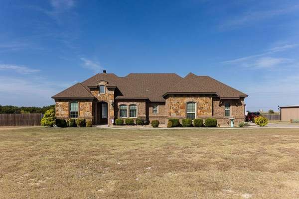 1.58 Acres of Land with Home for Sale in Decatur, Texas