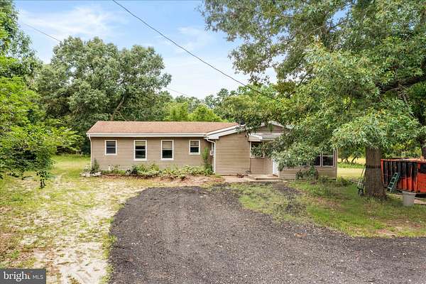 11.1 Acres of Recreational Land with Home for Sale in Pemberton, New Jersey