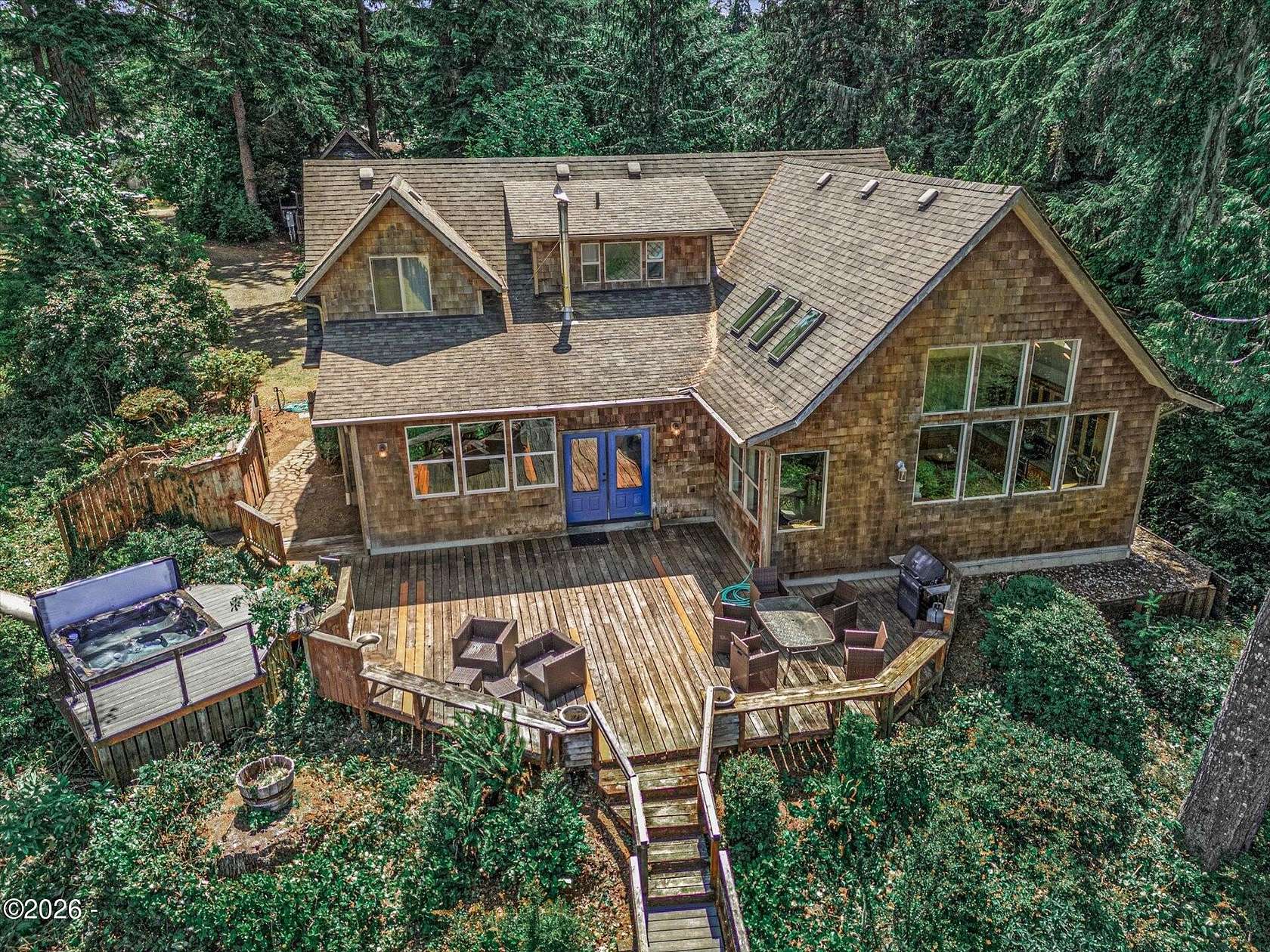 3.73 Acres of Land with Home for Sale in Waldport, Oregon