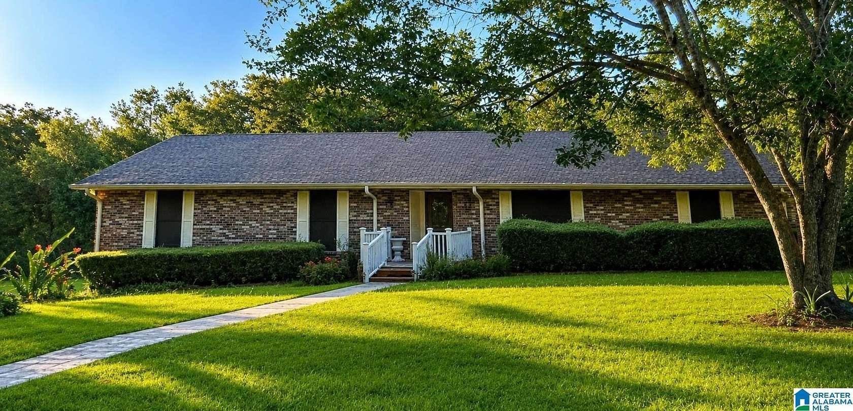 18.9 Acres of Land with Home for Sale in Centreville, Alabama