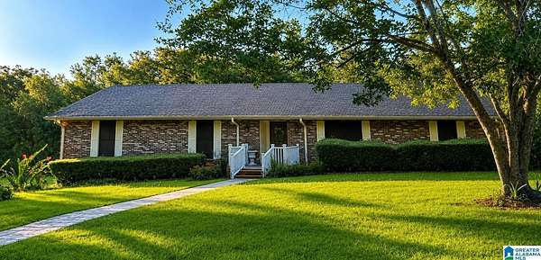 18.9 Acres of Land with Home for Sale in Centreville, Alabama