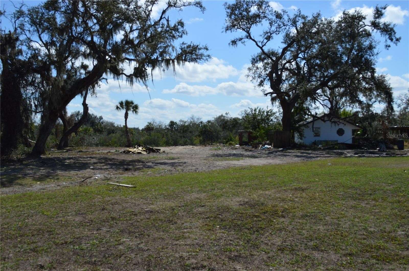 1.27 Acres of Land for Sale in Gibsonton, Florida