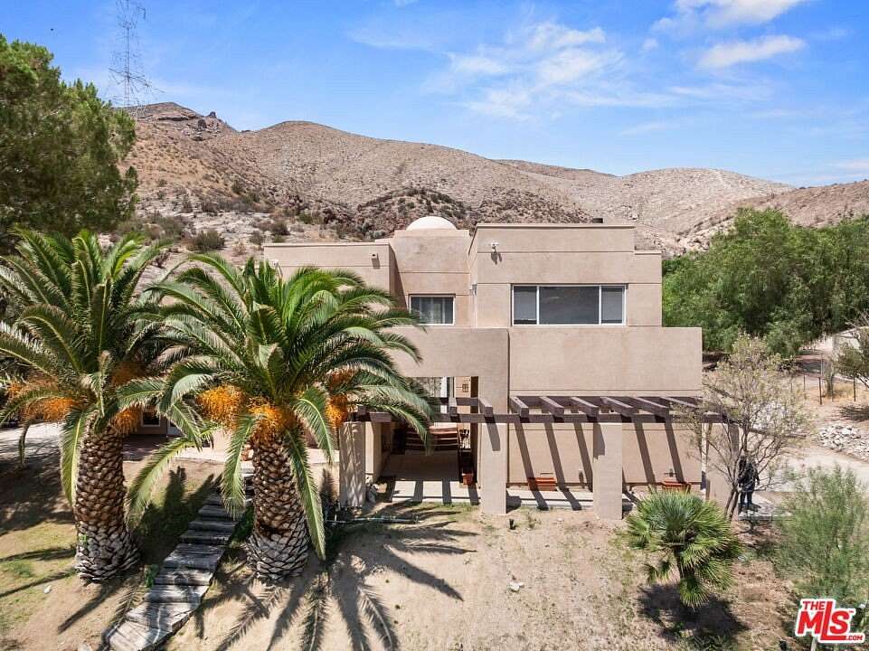 5 Acres of Land with Home for Sale in Acton, California