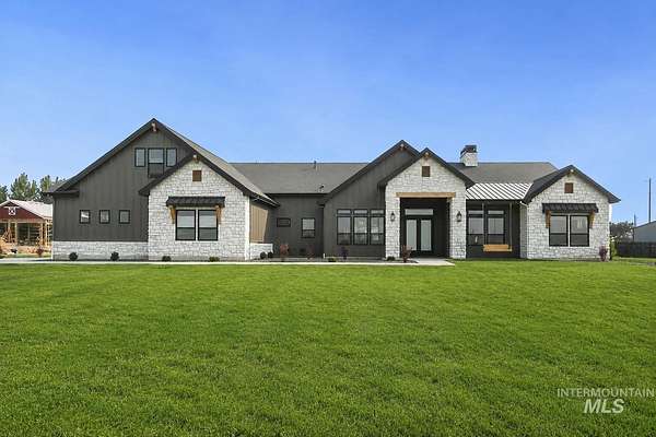 2 Acres of Land with Home for Sale in Nampa, Idaho