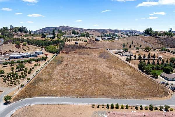 5 Acres of Land for Sale in Murrieta, California