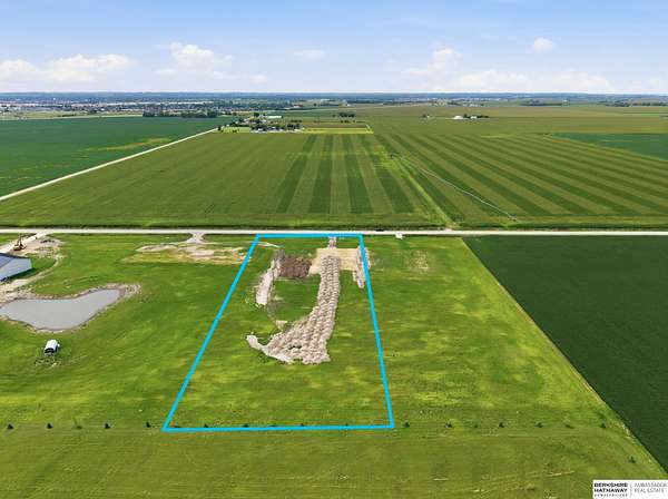 3 Acres of Land for Sale in Valley, Nebraska
