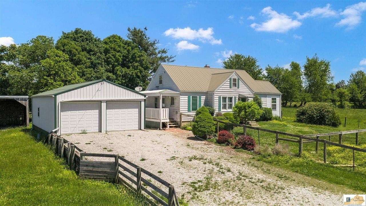 3.89 Acres of Land with Home for Sale in Eastview, Kentucky
