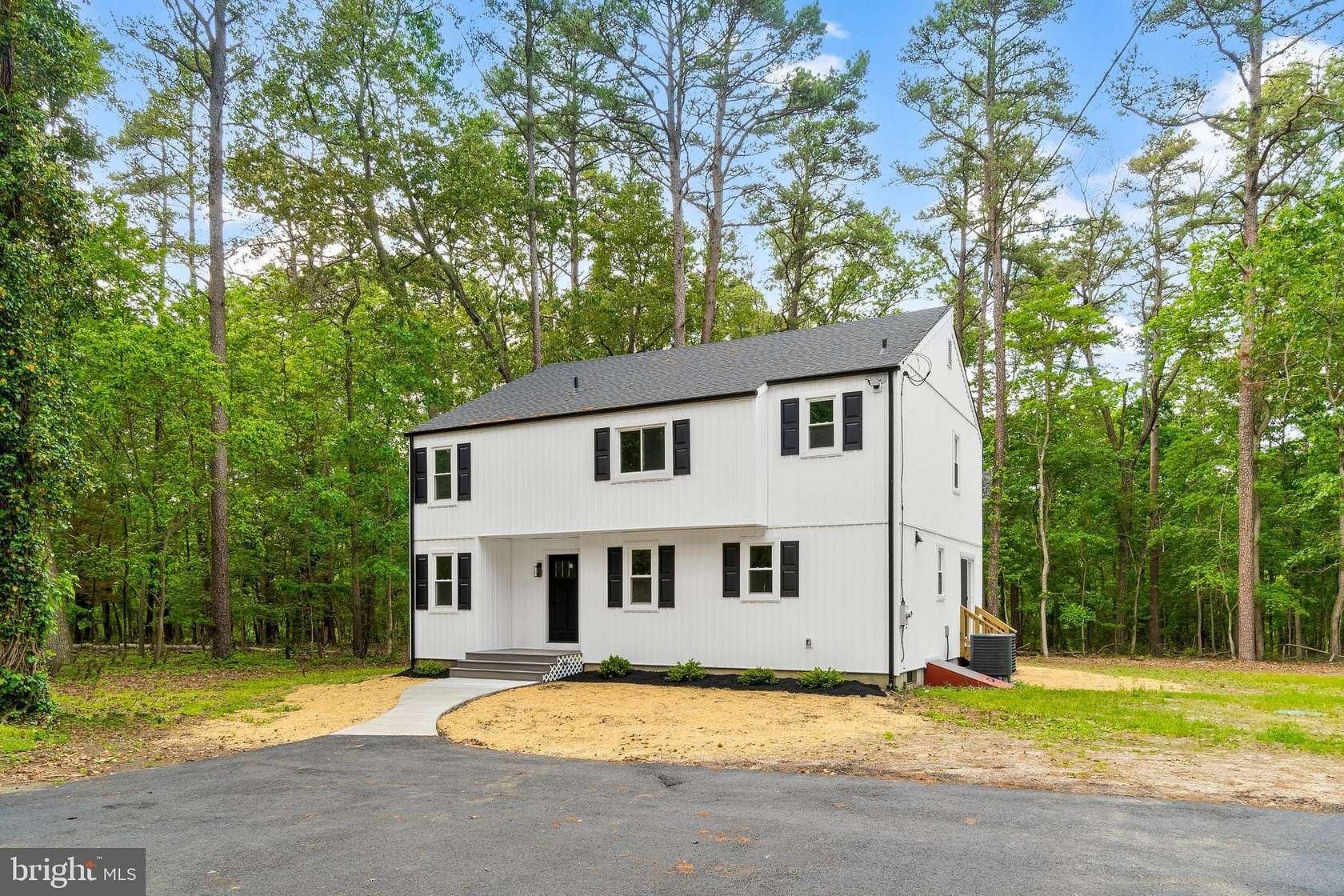 9 Acres of Land with Home for Sale in Tabernacle, New Jersey