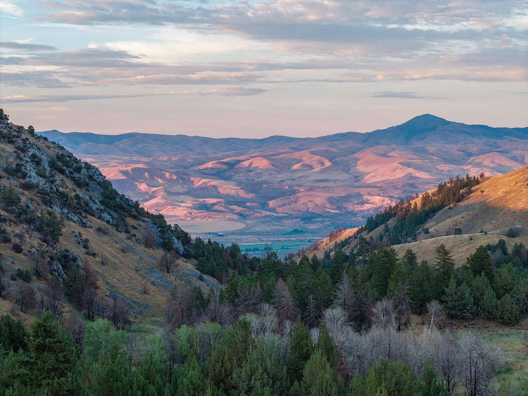 2,748 Acres of Land for Sale in Durkee, Oregon