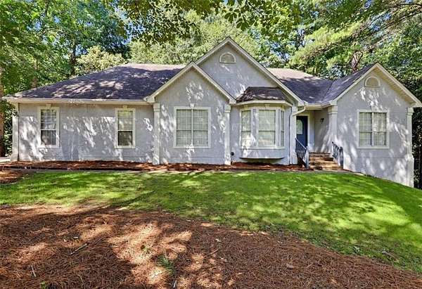 1.53 Acres of Land with Home for Sale in Newnan, Georgia