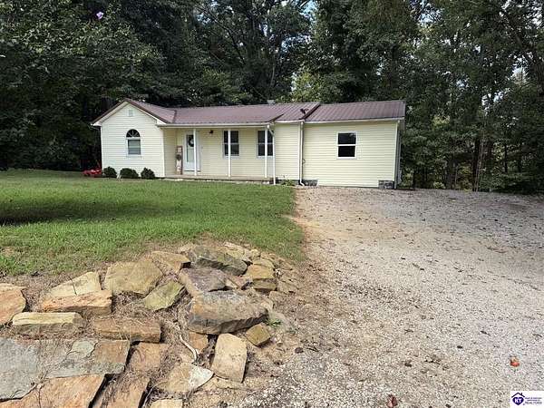 8.44 Acres of Land with Home for Sale in Eastview, Kentucky