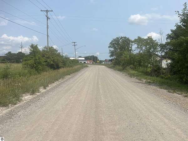 1.2 Acres of Residential Land for Sale in Standish, Michigan