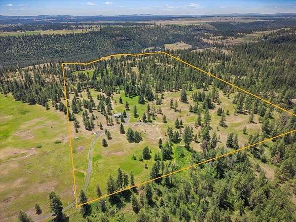 79.3 Acres of Recreational Land for Sale in Nine Mile Falls, Washington