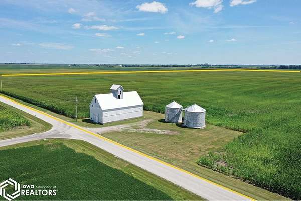 134 Acres of Agricultural Land for Auction in Brocton, Illinois