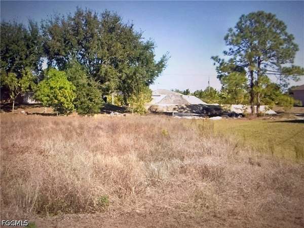 0.25 Acres of Residential Land for Sale in Lehigh Acres, Florida