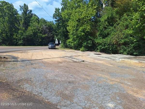 0.5 Acres of Commercial Land for Sale in Pinola, Mississippi