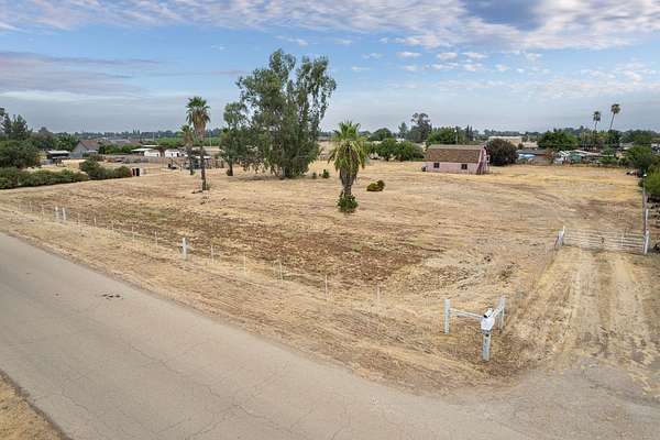 2 Acres of Residential Land for Sale in Sanger, California