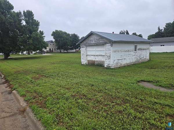 0.32 Acres of Residential Land for Sale in Akron, Iowa