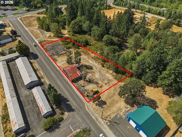 0.72 Acres of Mixed-Use Land for Sale in Veneta, Oregon
