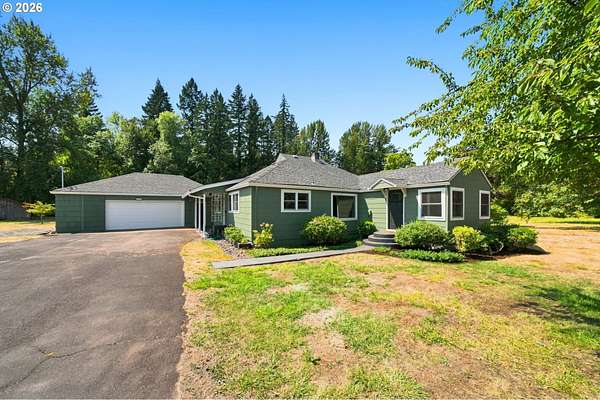 2.9 Acres of Land with Home for Sale in Mulino, Oregon